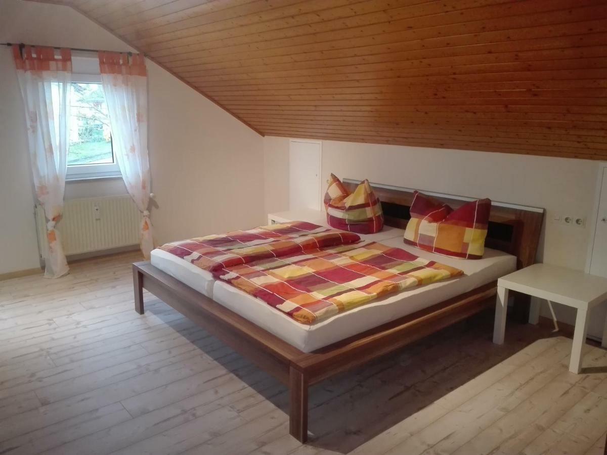 Obere Ferienwohnung Asshoff Zwischen Odenwald, Taubertal Und Bauland Berolzheim Екстериор снимка