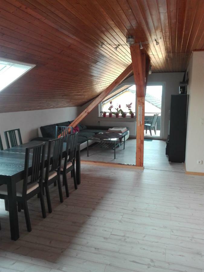 Obere Ferienwohnung Asshoff Zwischen Odenwald, Taubertal Und Bauland Berolzheim Екстериор снимка